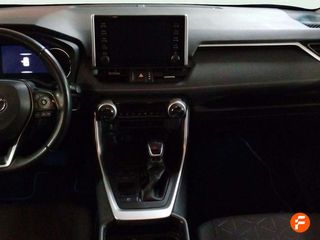 Toyota Rav4 2.5l 220H Advance