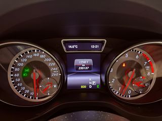Mercedes CLA 250 211 cv AMG line