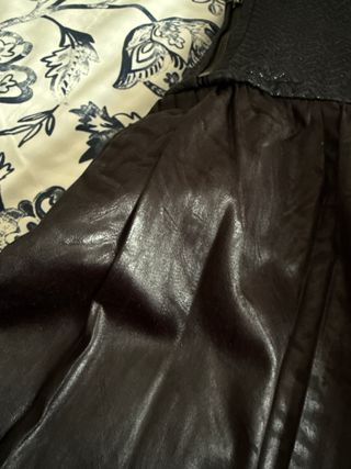 Vestido fiesta negro satinado