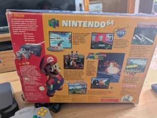 Nintendo 64 con caja y accesorios