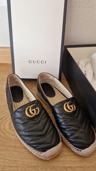 Zapatos Gucci Mujer Negro y Dorado
