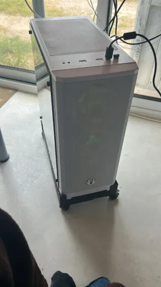 PC Gaming RTX 3070 + Ryzen 5 3600 + 16GB RAM |