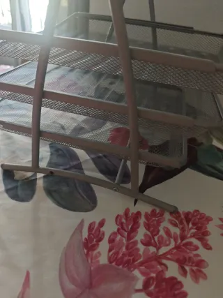 Estantería de oficina metálica gris