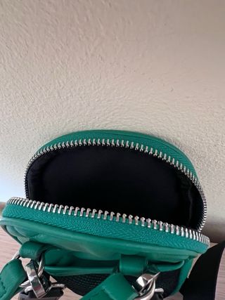 Bandolera Móvil Acolchada Verde Stradivarius