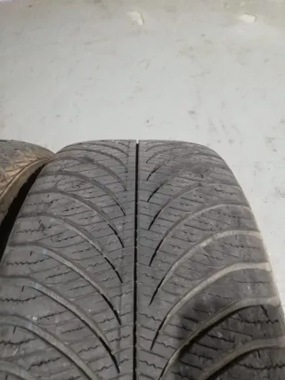 Pareja Neumáticos Goodyear 235/50R18 101V