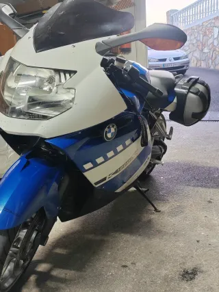 BMW K1200S Azul y Blanca