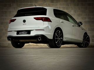 Volkswagen Golf GTI.
