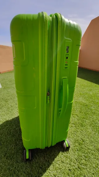 Maleta American Tourister LiteVlo verde lima