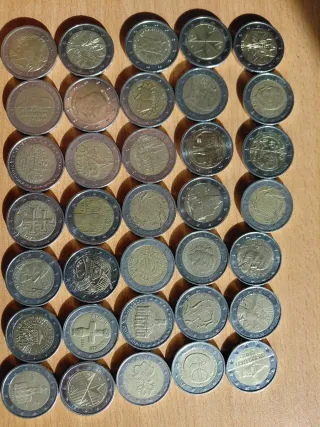 Conjunto de 30 moedas de 2 euros