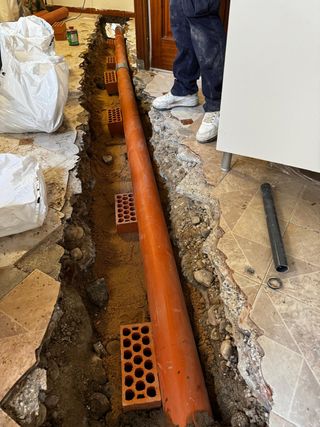 Fontanero Urgente 24h Desatascos, Pocería, Reforma