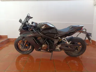 Honda CBR 650R