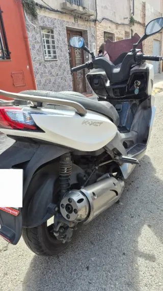 Kymco k-XCT 125 Maxi Scooter