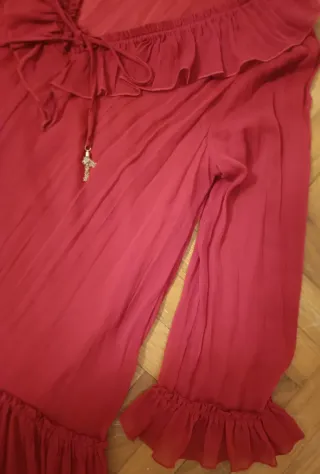 Vestido rojo vino Zara gasa volantes M