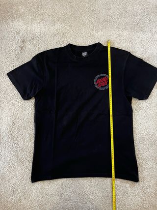 T-shirt Preta Santa Cruz