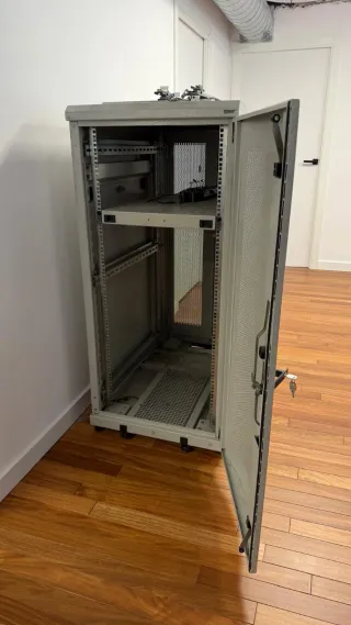 Rack Servidor Digitus 19 con Ruedas