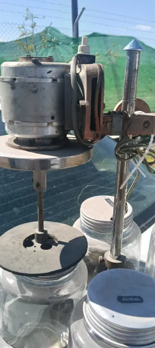 Lavadora antigua para relojes