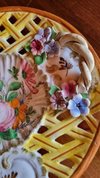 Centrotavola vintage in ceramica