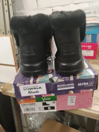 Botines Skechers Mujer Talla 36 Negros