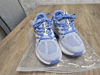 Zapatillas On Running Azules y Blancas