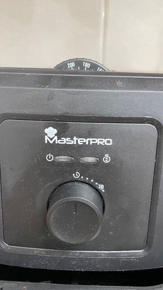 Freidora de aire Masterpro negra-Air fryer