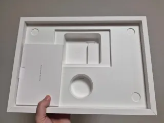 Caja vacía MacBook Pro de 16 pulgadas