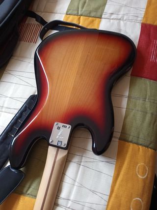 Bajo Fender Jazz Bass + Markbass Marcus