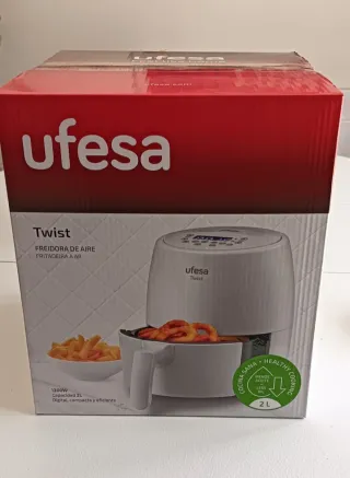Freidora de aire Ufesa Twist, blanca, de 2 litros.