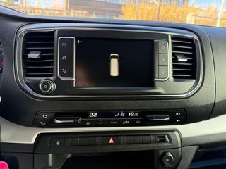 Peugeot Traveller BUSINESS BLU