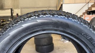 2 Neumáticos Yokohama 235/60 R18 107H Nuevos