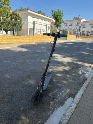 Patinete Eléctrico con Luz LED
