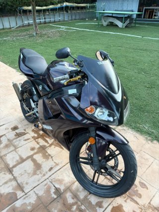 Yamaha TZR