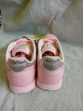 Zapatillas Reebok Clásicas Rosa Edición Limitada