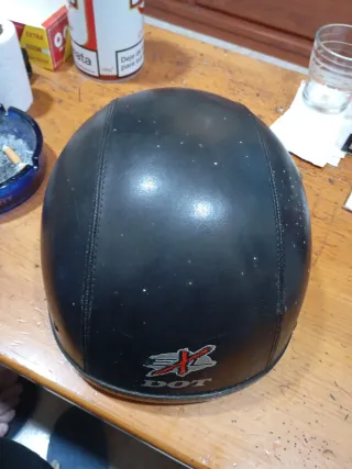 Casco de moto negro