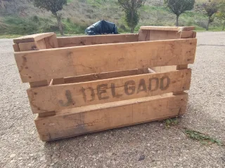 Cajón de madera recogida fruta. Decorativo.