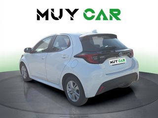 Toyota Yaris 120H Active Tech 85 kW (116 CV)
