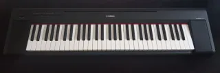 Piano Yamaha  Piaggero np-15