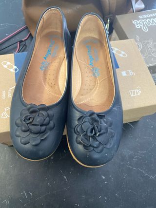 Zapatos Angelitos piel niña talla 35