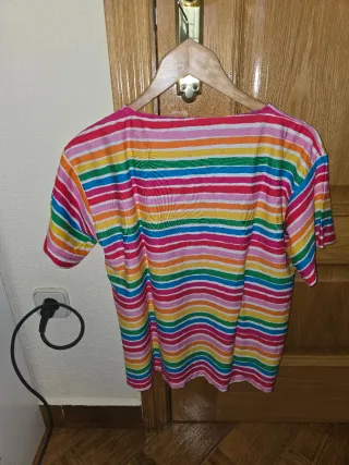 Camiseta Agatha Ruiz de la Prada Rayas multicolor.