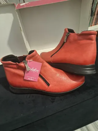 Botines Valeria's rojos