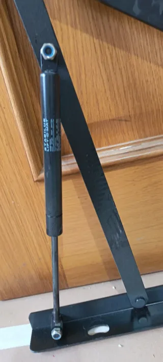 Herrajes hidráulicos
