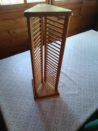 Columna de madera vintage