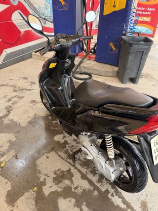 Yamaha Jog RR Negra Automática