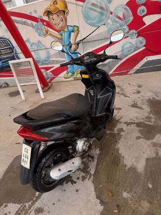 Yamaha Jog RR Negra Automática