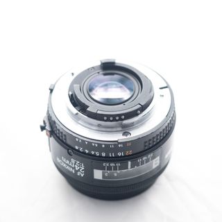 Objetivo Nikon AF Nikkor 24mm 1:2.8