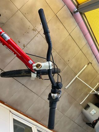 Bicicleta Raleigh Cadent Roja