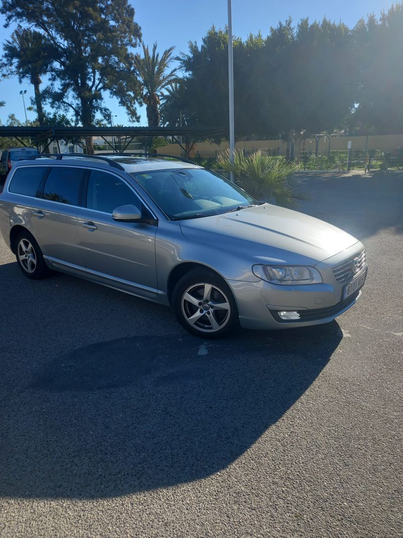 Volvo V70 2015 - foto 1