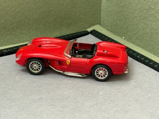 Ferrari 250 Testa Rossa 1957 Bburago 1:24