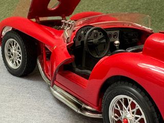 Ferrari 250 Testa Rossa 1957 Bburago 1:24