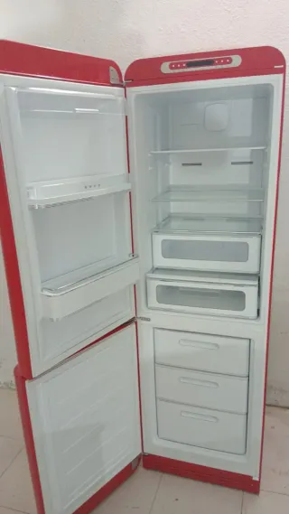 Nevera SMEG Roja con garantía