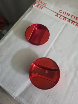 Embellecedor Tapa Gasolina Rojo